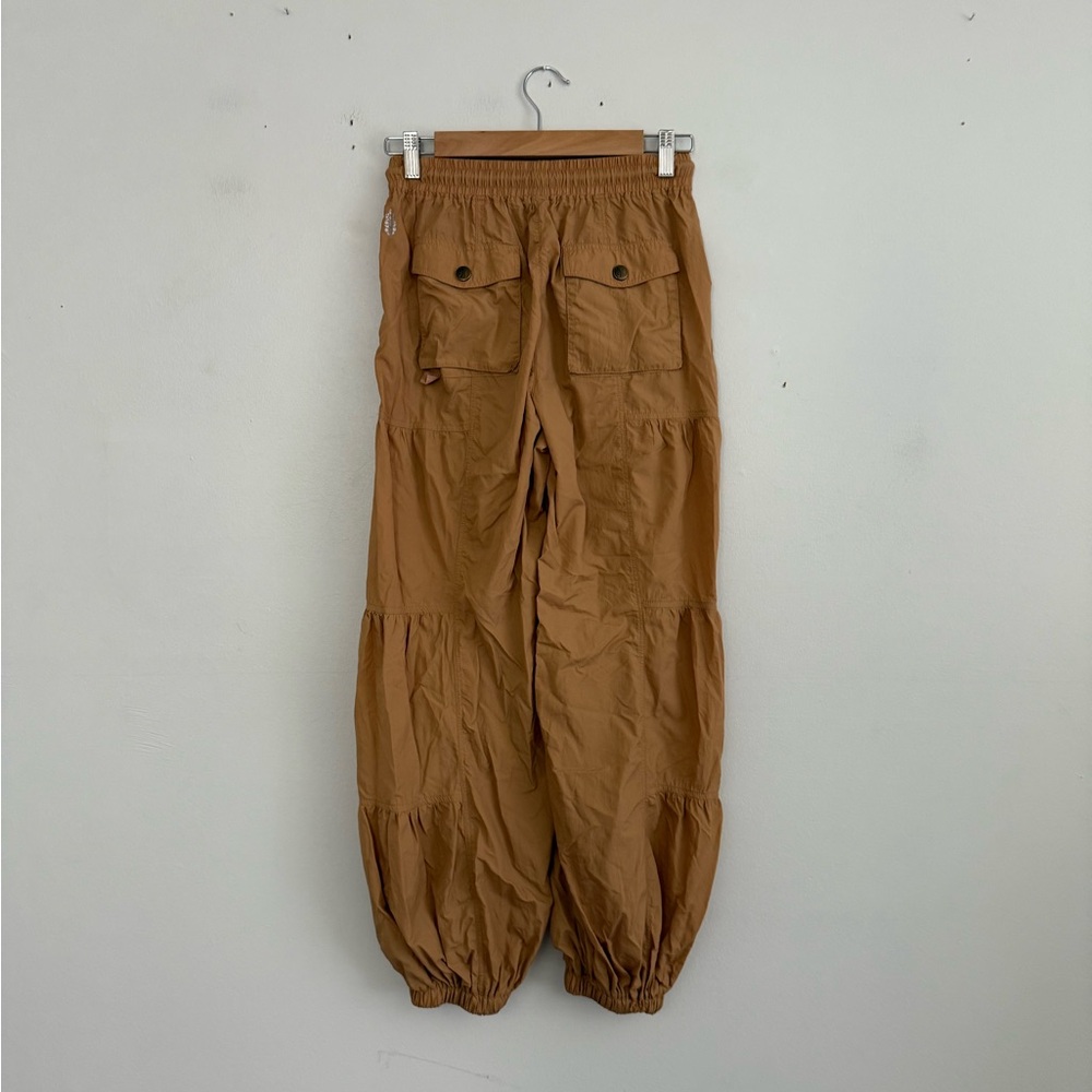 Free People Movement Set Me Free Cargo Pants XS Like NEW! - Picture 4 of 8